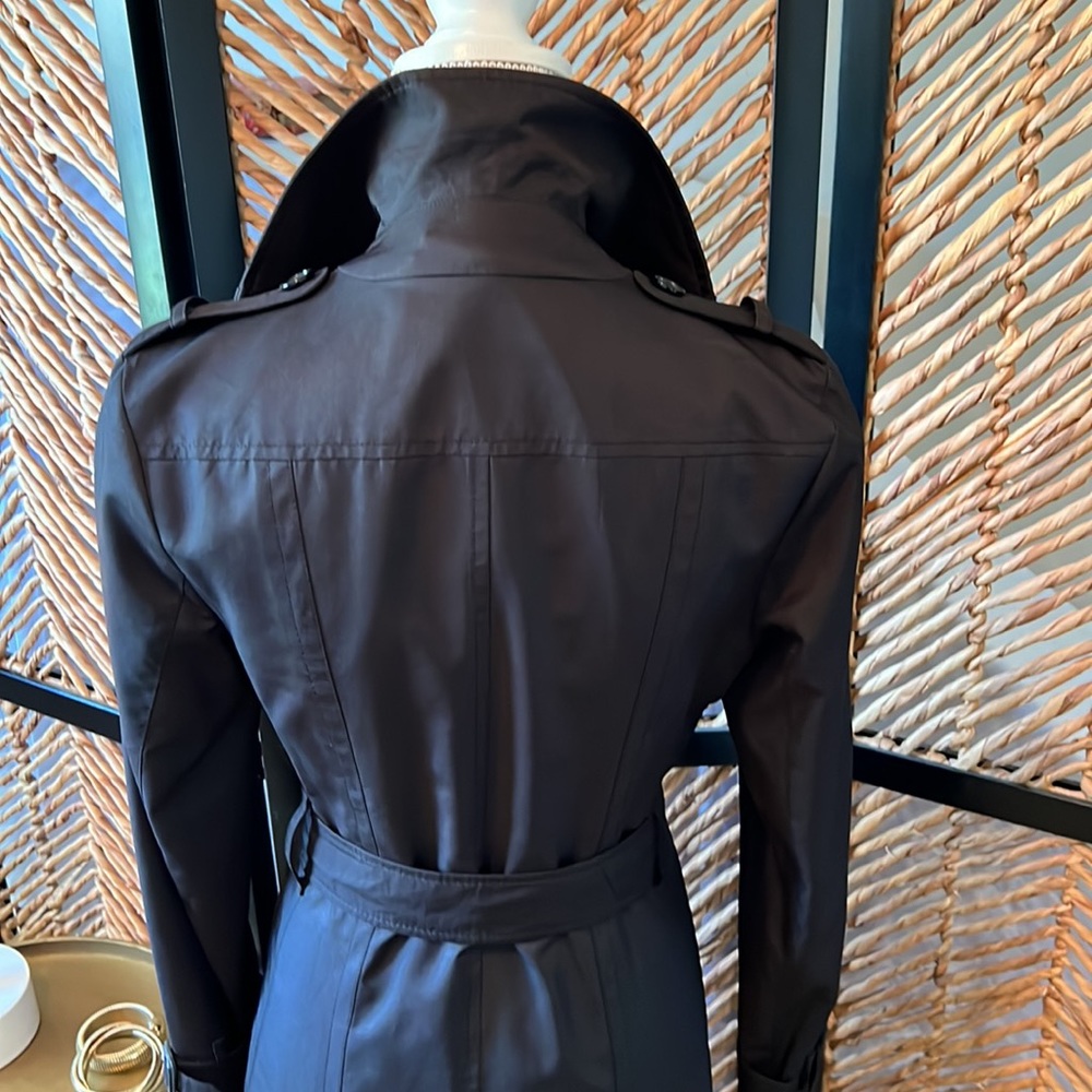 Authentic Burberry Trench Raincoat - Size 6 Petite - Picture 5 of 11